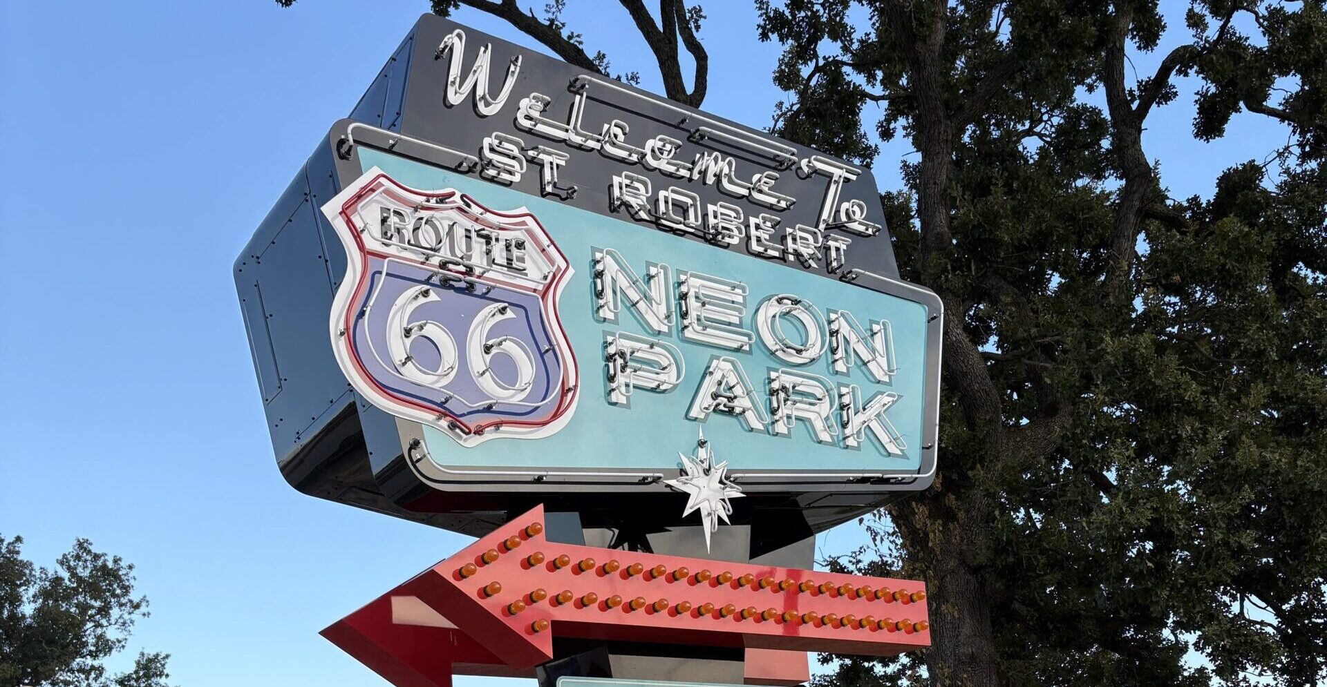 Day 5 – Only a little Neon